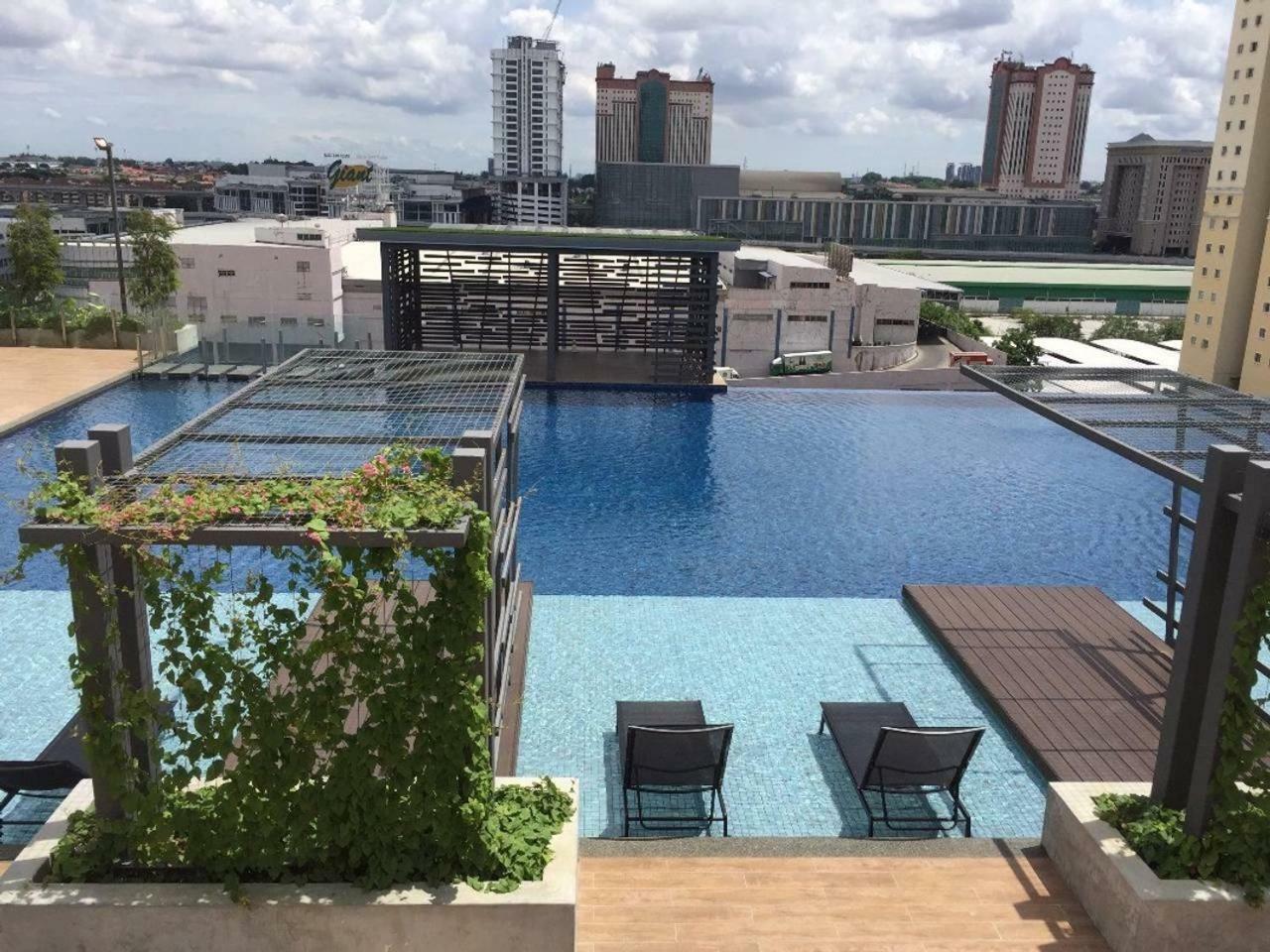 Usj One Homestay @ Subang Homestay سوبانغ جايا المظهر الخارجي الصورة